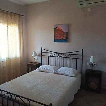 Vilana Studios Kalamos  Luaran gambar