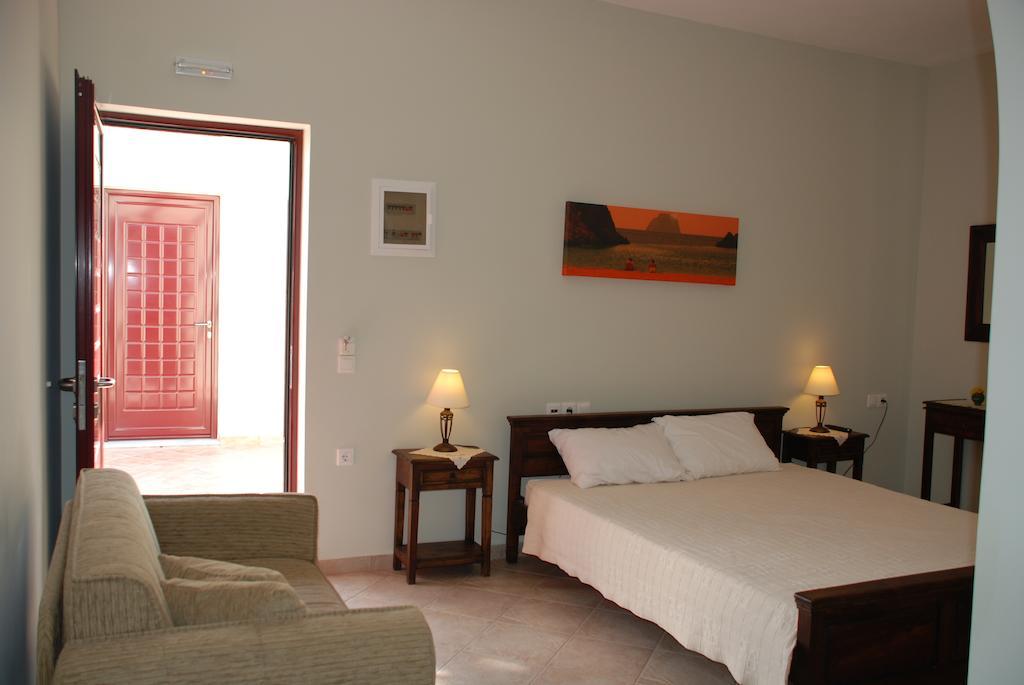 Vilana Studios Kalamos  Bilik gambar